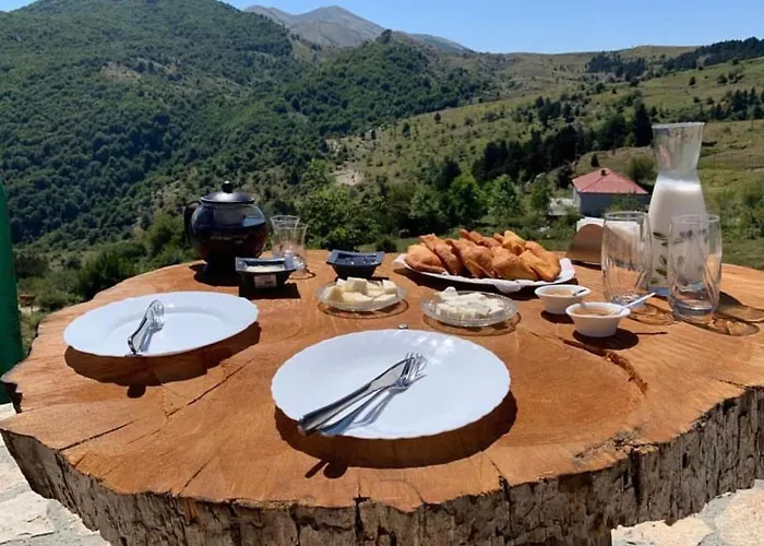 فندق Perla E Tomorrit 2*